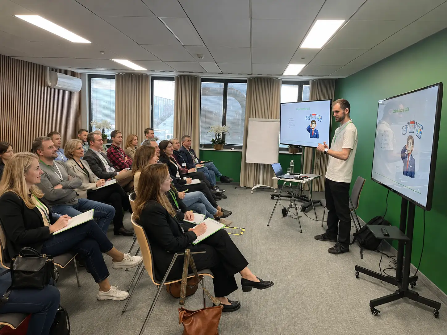 Prelekcja Piotra Zawieruchy o AI na konferencji Horyzonty Jutra (AWOKADO)